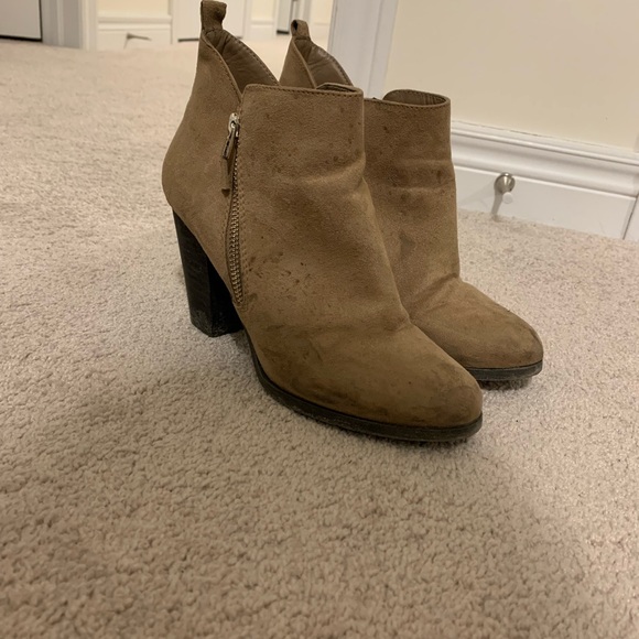 Call it Spring booties - Picture 3 of 5